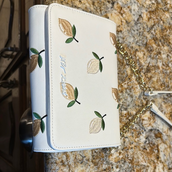 Betsey Johnson White Bag with Lemon and Gold Accents - Picture 2 of 10